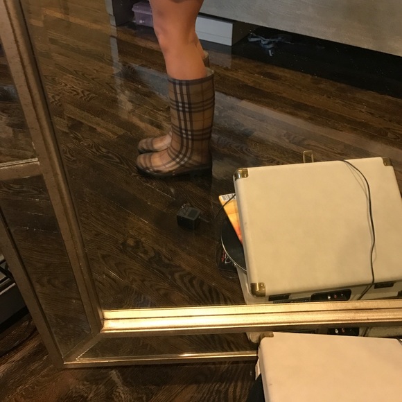 RAIN BOOTS - Picture 3 of 3