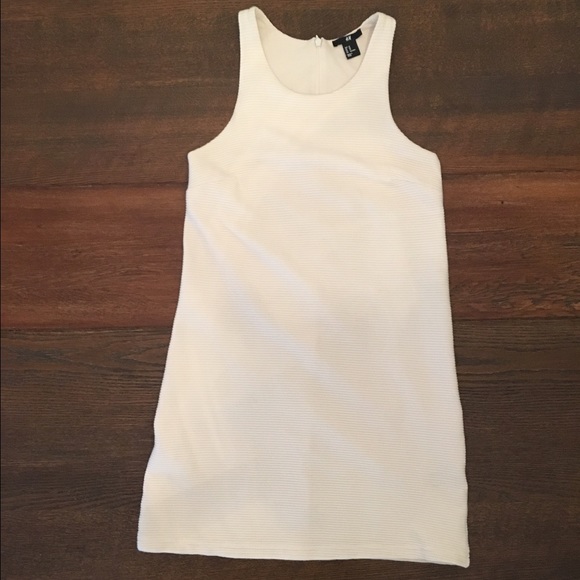 H&M Dresses & Skirts - H & M Dress