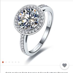 Meet your Posher, Layla