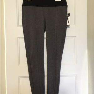 NWT New Directions Gray Leggings Size M.