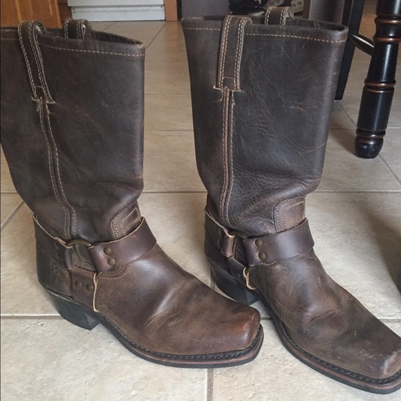 🌼SOLD!!!🌼Frye Cowgirl Boots - size 8.5