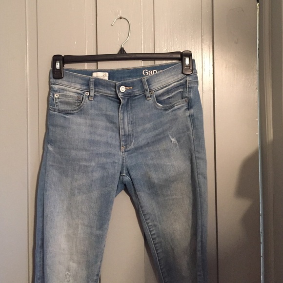 Gap Resolution True Skinny size 27