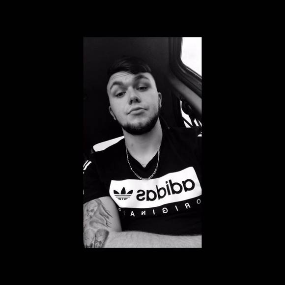 Meet your Posher, Daniel - Picture 1 of 1