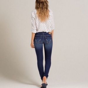 💜SALE💜Excellent condition Hollister jeans
