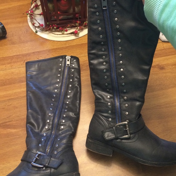 Dark Grey Boots - Picture 2 of 2