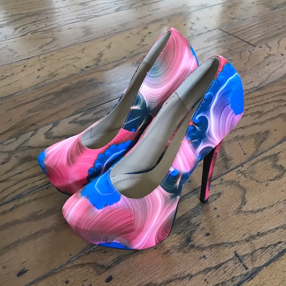 Platform High Heels 👠 by ALBA