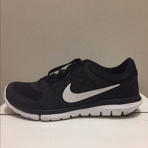 Nike Flex 2015 Running Sneaker