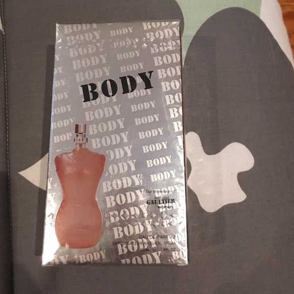 Body perfume