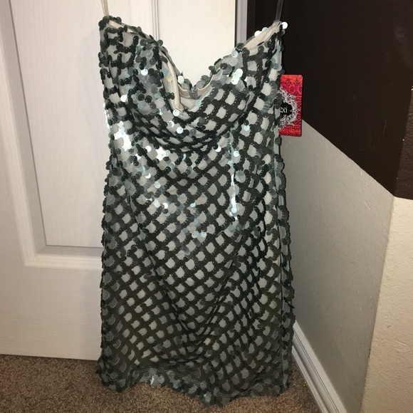 Tight strapless homecoming dress