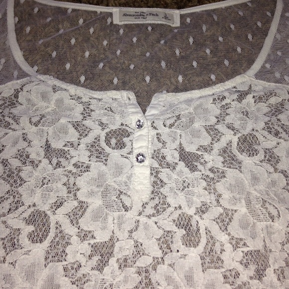 Abercrombie and Fitch 3/4 sleeve lace shirt - Picture 2 of 2