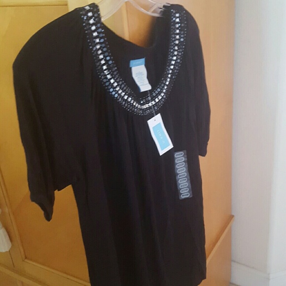 Top - Picture 3 of 3