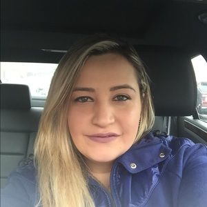 Meet your Posher, Aline