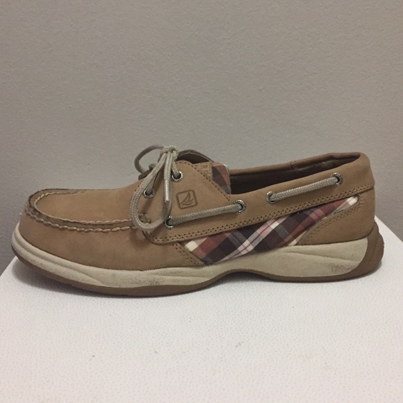 Sperry topsiders