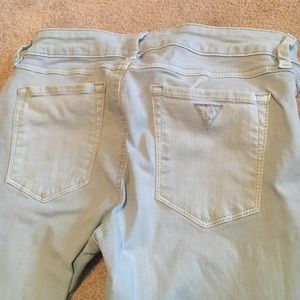 Guess aqua colored skinny jeans