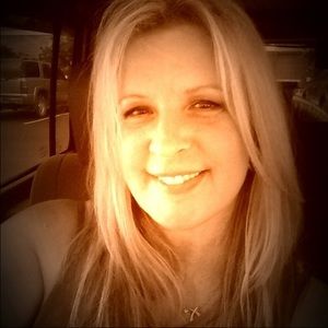 Meet your Posher, Kasey