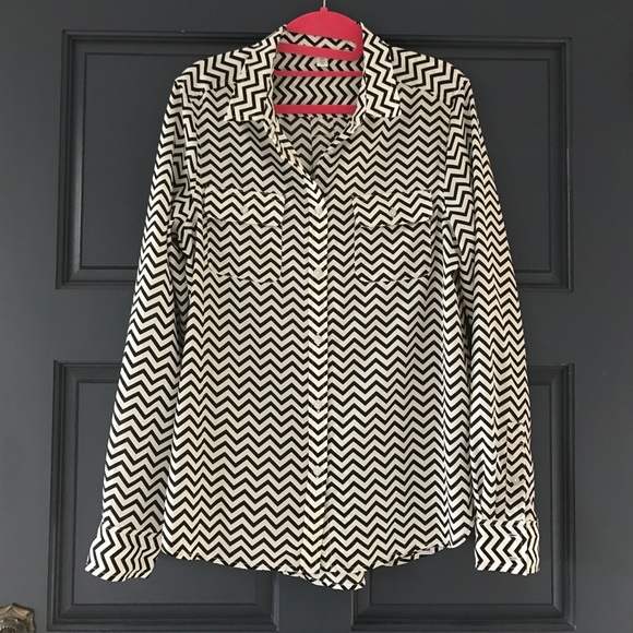 American Eagle chevron button down - Picture 1 of 3