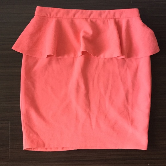 Forever 21 Pink peplum skirt