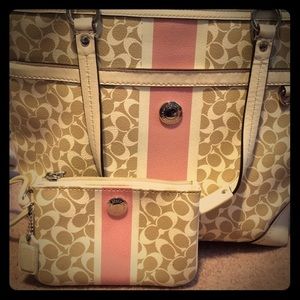 Authentic Coach purse with clutch