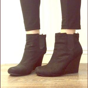 Black ankle boot