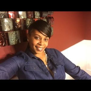 Meet your Posher, Vanessa