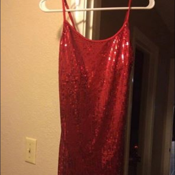 Beautiful sequin strapless red party dress