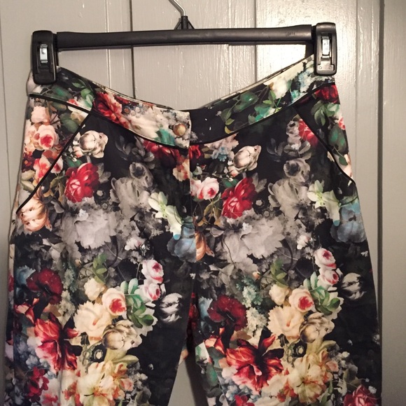 Amazing floral Topshop trousers