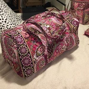XL Tote in Very Berry Paisley