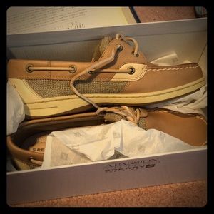 BRAND NEW SPERRY BLUEFISH SHOES