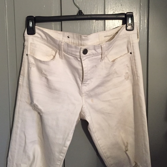 Treasure and bond white boyfriend jeans