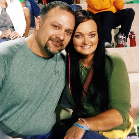 Meet your Posher, Renee and Family! - Picture 2 of 8