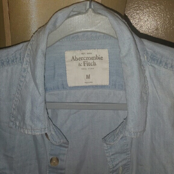 A&F button down - Picture 2 of 4