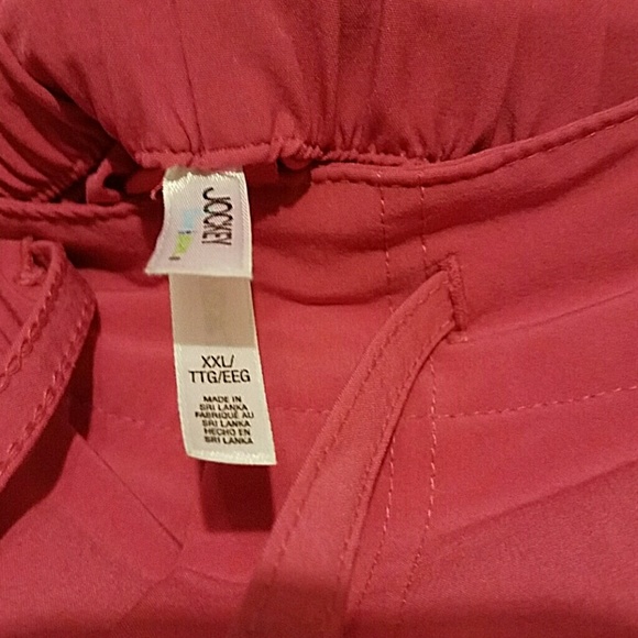 Drawstring cargo capris - Picture 3 of 3