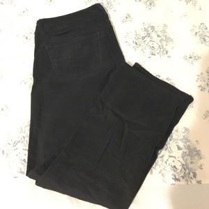 Black American eagle crop jean