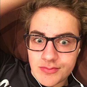 Meet your Posher, Jon-marc