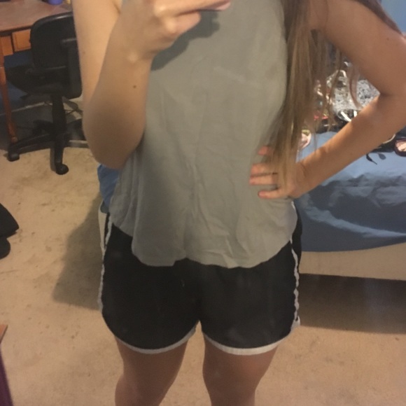 Tank top - Picture 1 of 2