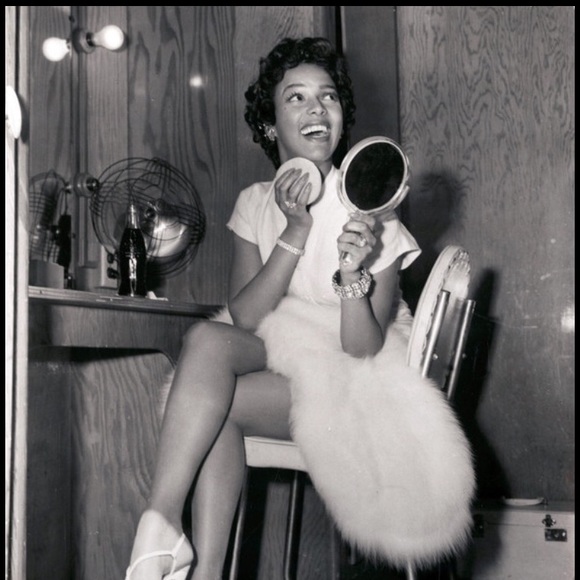 Meet your Posher, Leci