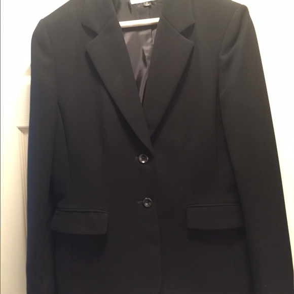 Tahari black women's blazer