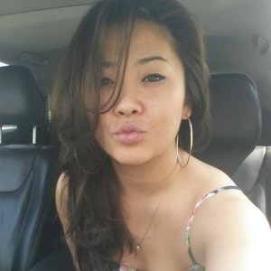 Meet your Posher, Dee