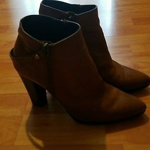 Stuart Weitzman Boots