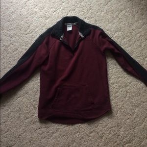 maroon vs quarter zip