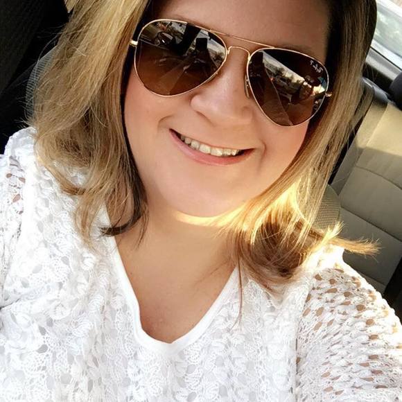 Meet your Posher, Amanda - Picture 1 of 1
