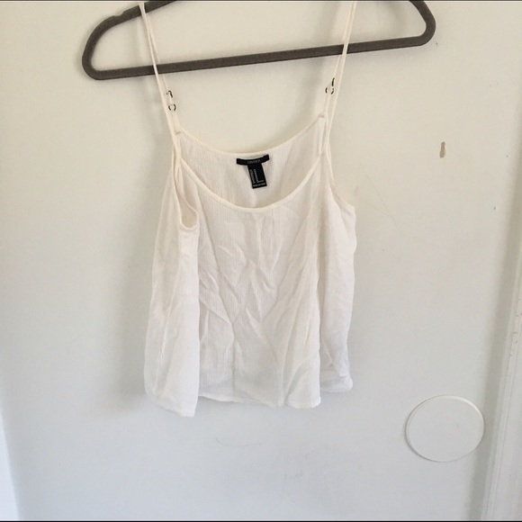 FOREVER 21 SEMI CROPPED WHTE TANK TOP