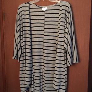 LulaRoe Lindsay Kimono