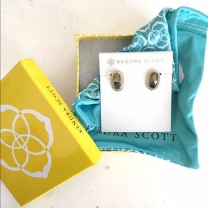 Kendra Scott Elaine Studs in Gold Pyrite