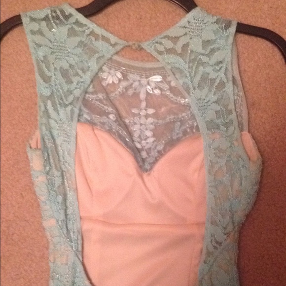 Prom Dress - Picture 2 of 4