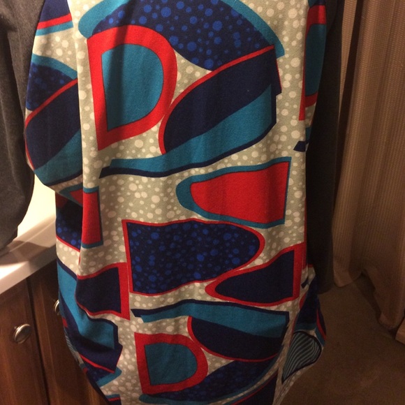 LuLaRoe Randy! - Picture 4 of 4