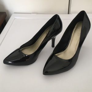 Jessica Simpson patent leather heels