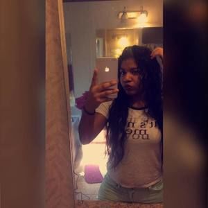 Meet your Posher, Isabel