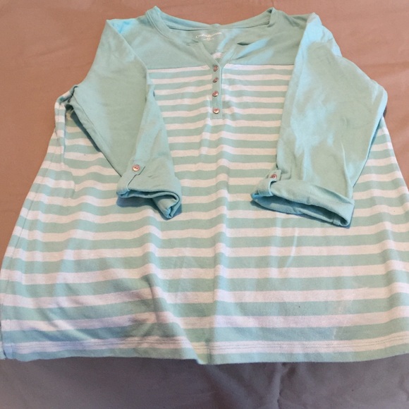 Real and light real pullover blouse