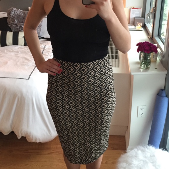 Patterned Pencil Skirt